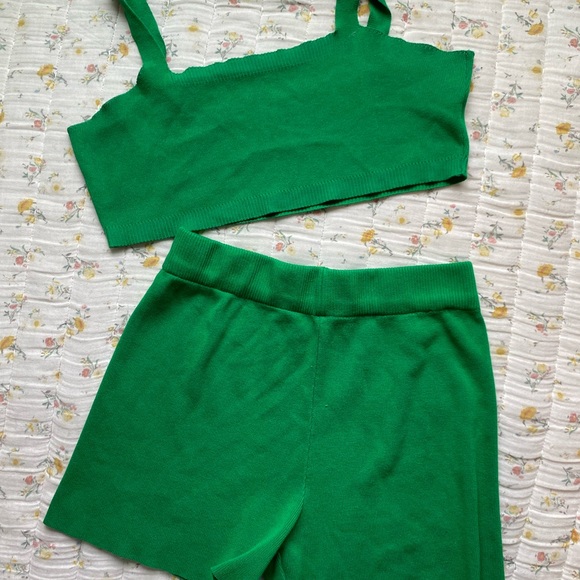 Matching set - Picture 4 of 7